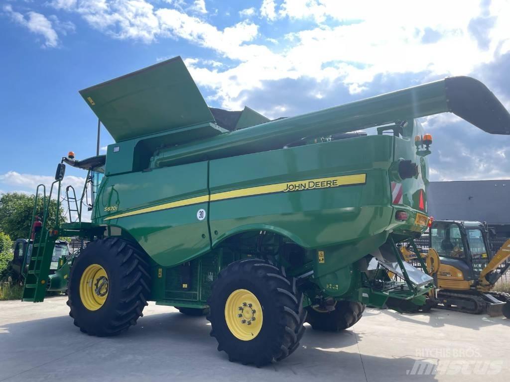 John Deere S670 4x4 Зерноуборочные комбайны