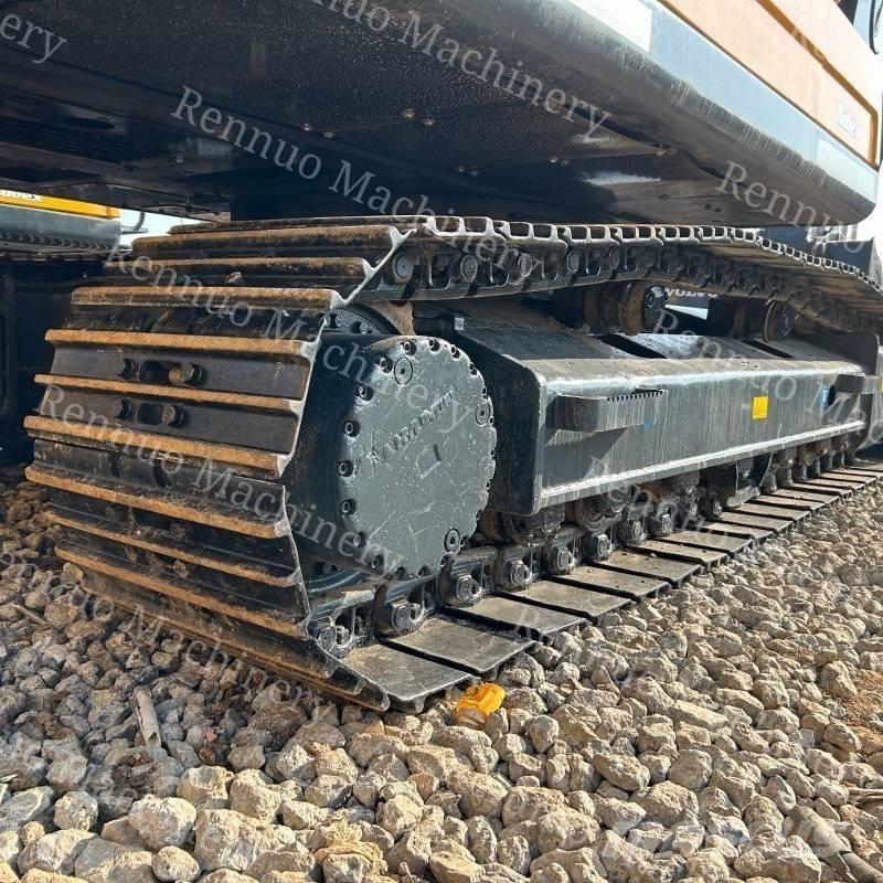 Hyundai 215VS Гусеничные экскаваторы