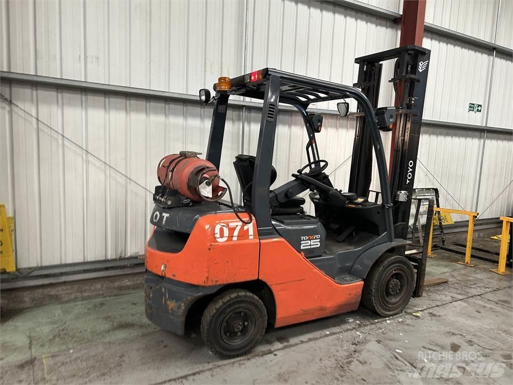 Toyota 02-8FGF25 Газовые погрузчики