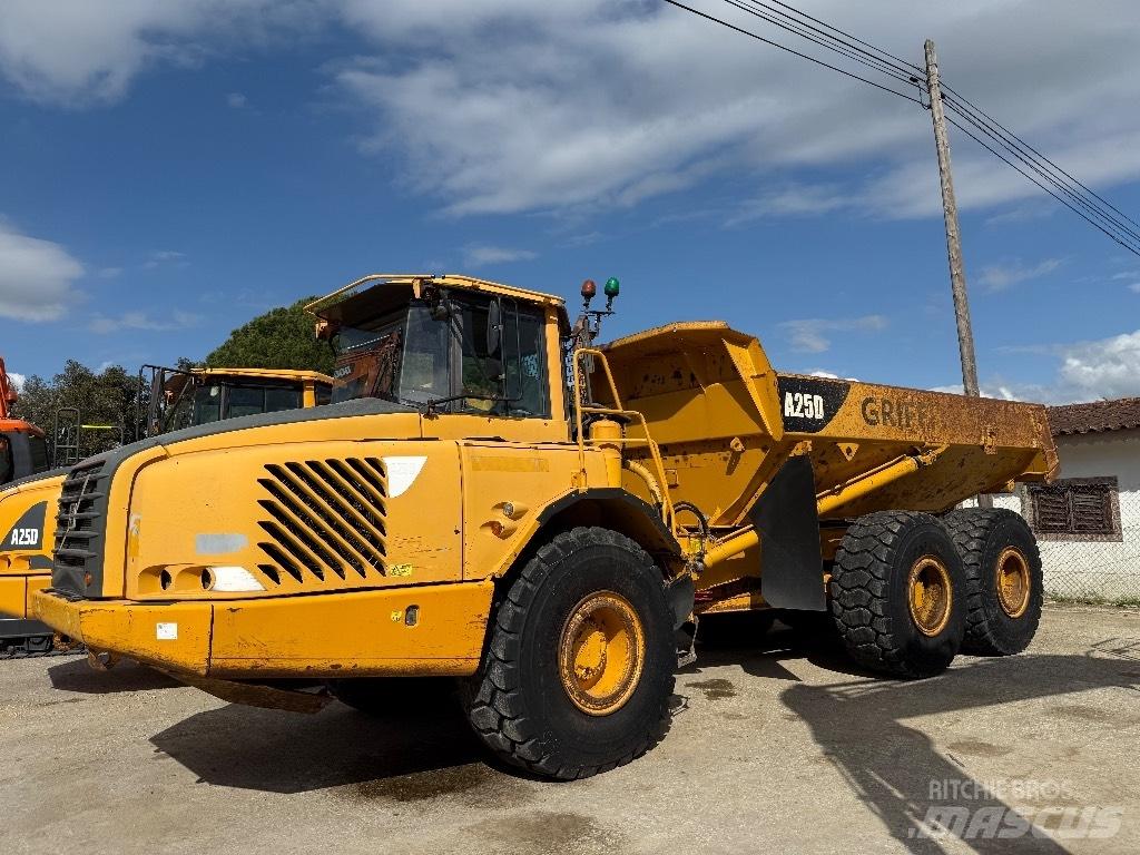 Volvo A25D Шарнирно-сочленённые самосвалы