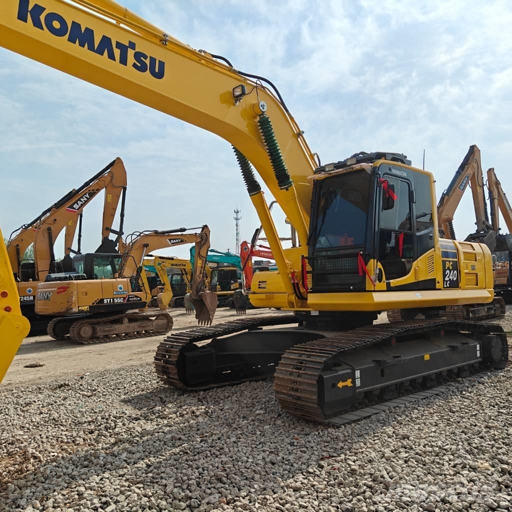 Komatsu 240LC-8 Гусеничные экскаваторы