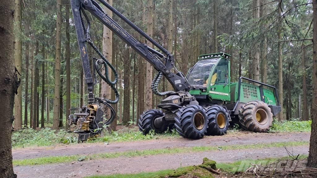 John Deere 1070 D Харвестеры