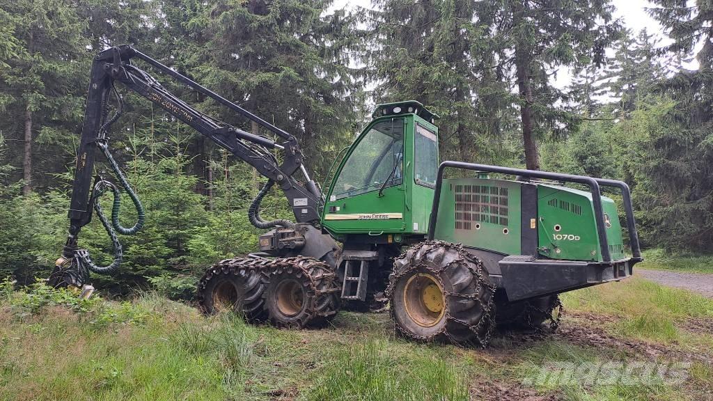 John Deere 1070 D Харвестеры