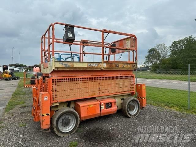JLG M4069 Ножничные подъемники