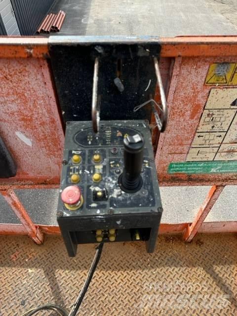 JLG M4069 Ножничные подъемники