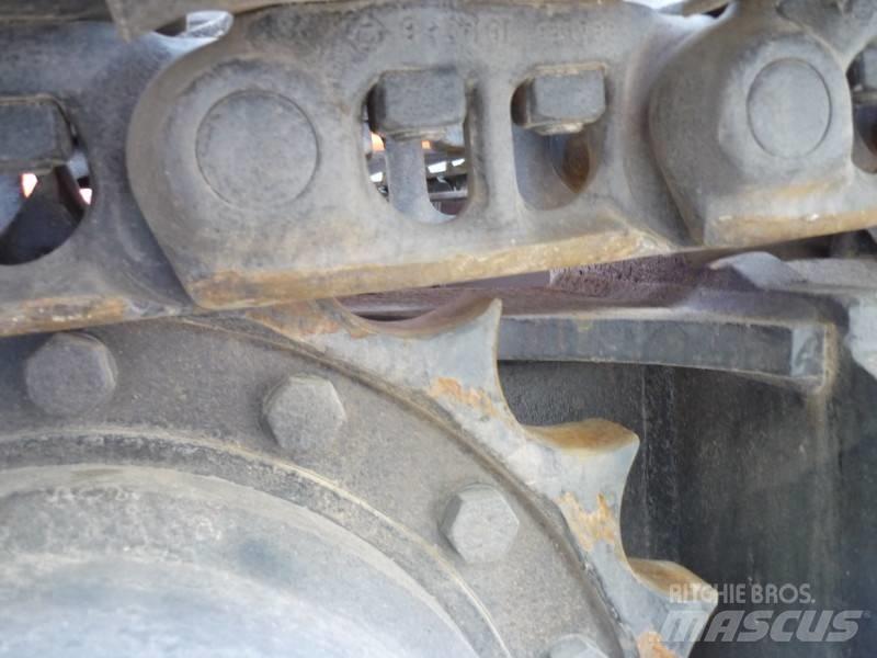 Hitachi EX 220-3 Гусеничные экскаваторы