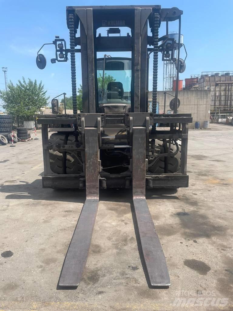 Kalmar DCG 250-12LB Дизельные погрузчики