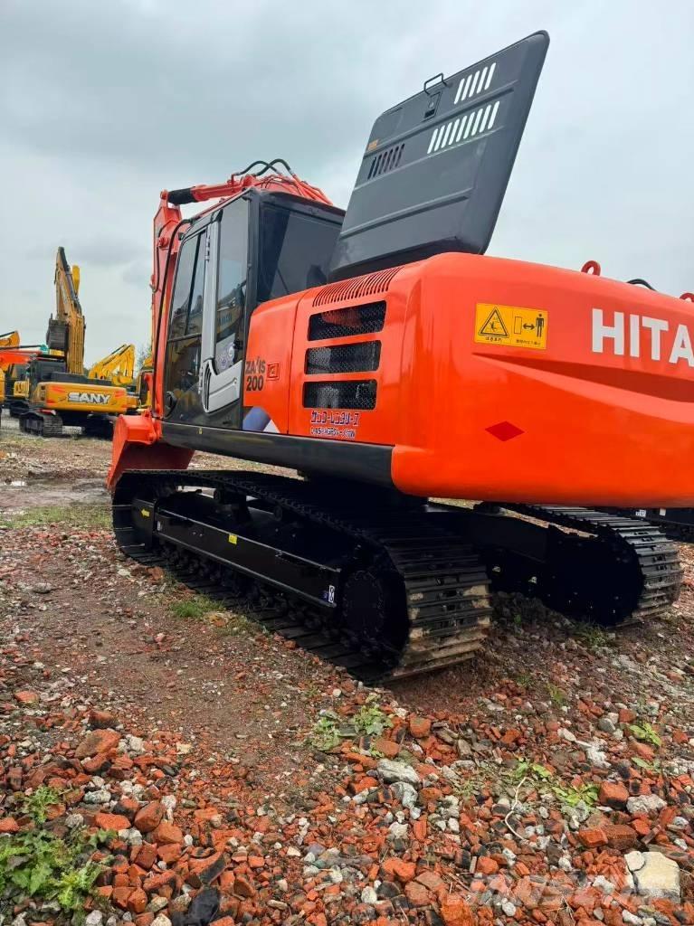 Hitachi ZX 200 Гусеничные экскаваторы