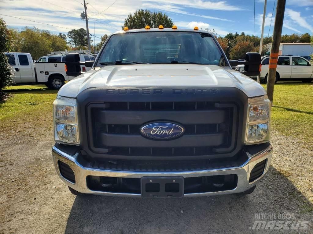 Ford F 350 XL SD Грузовики-платформы/боковая разгрузка