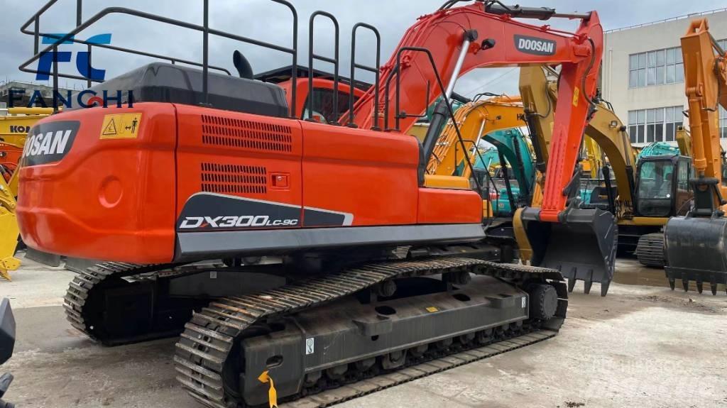 Doosan DX 300 LC Гусеничные экскаваторы