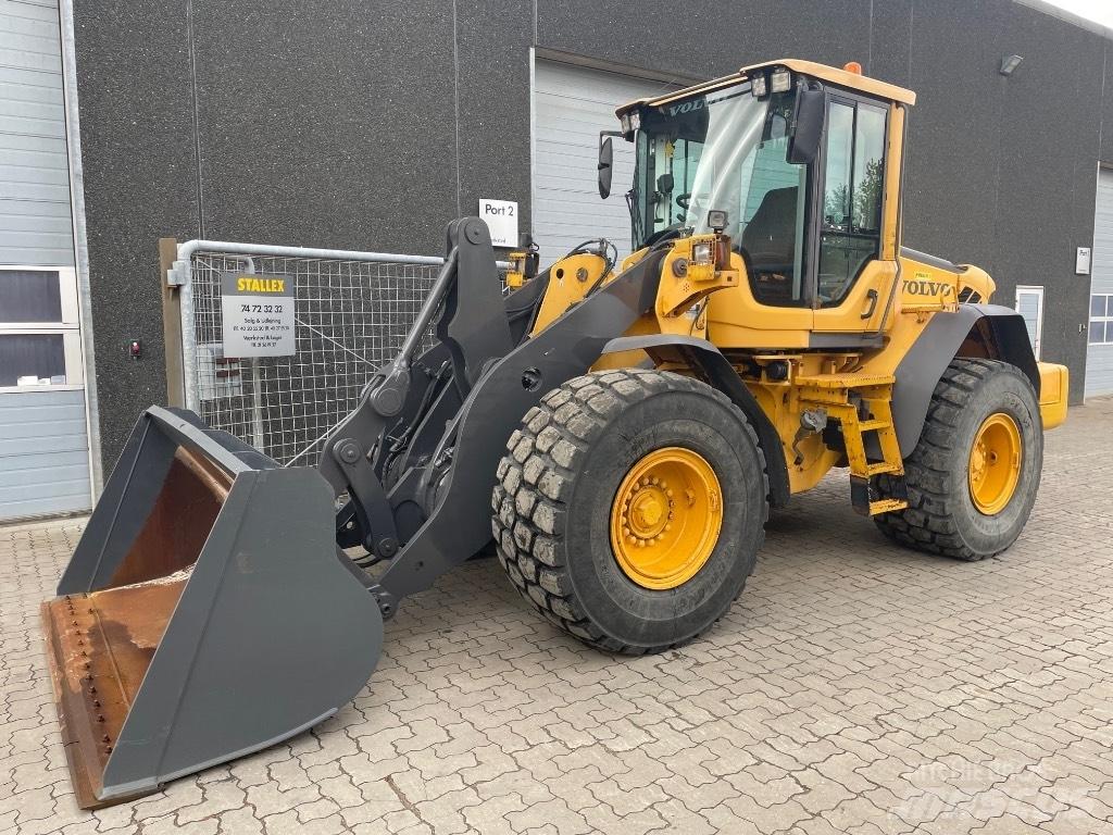 Volvo L90F Фронтальные погрузчики