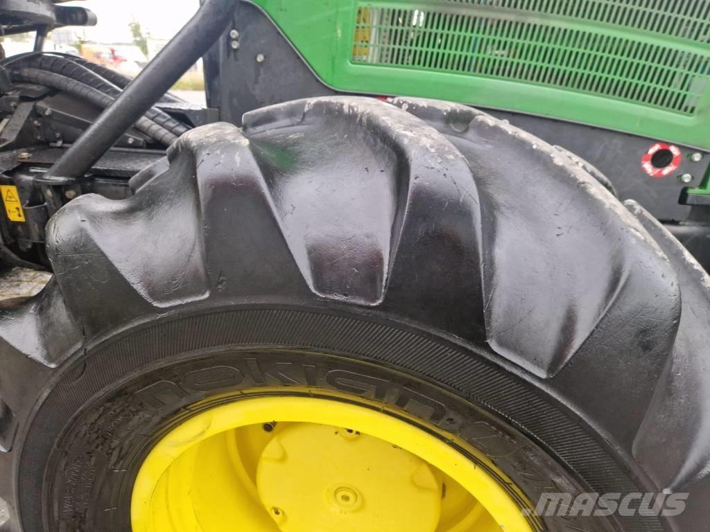 John Deere 1070 E Харвестеры