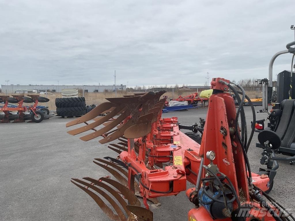 Kuhn Varimaster 122 Оборотные плуги