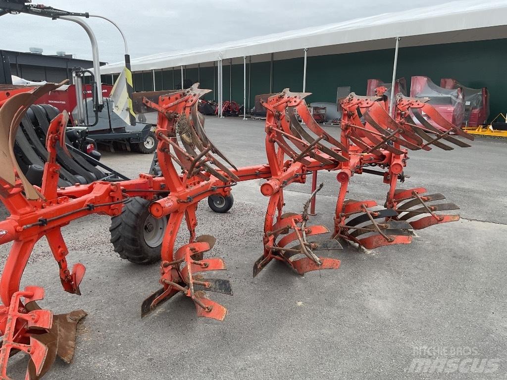 Kuhn Varimaster 122 Оборотные плуги
