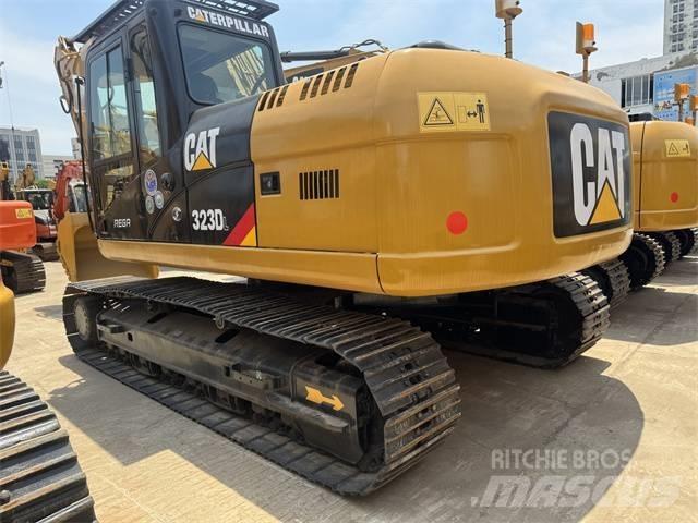 CAT 323 D L Гусеничные экскаваторы