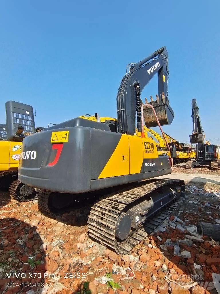 Volvo EC 210 Гусеничные экскаваторы