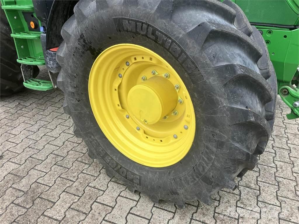 John Deere 6R 215 Трактора