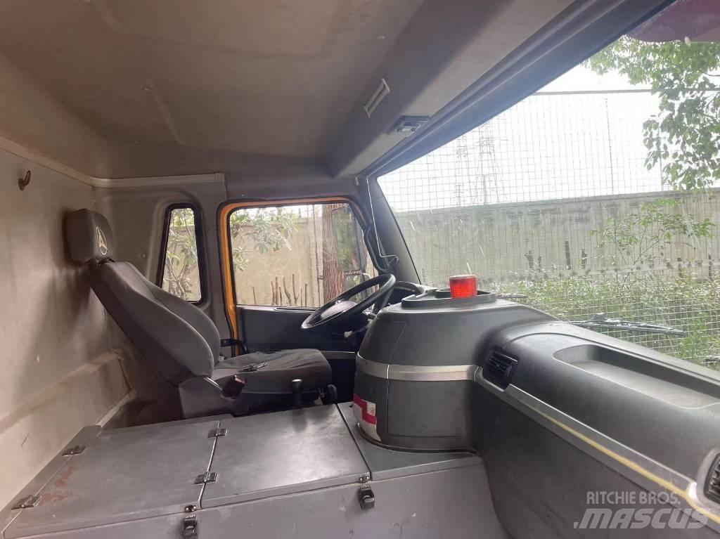 Sany 1000S Автокраны