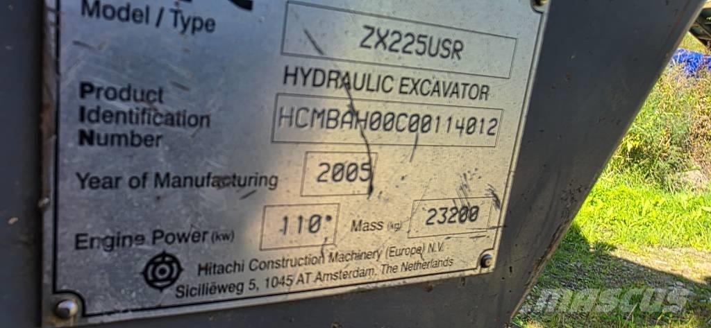 Hitachi ZX 225 USR Гусеничные экскаваторы