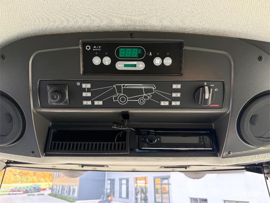 CLAAS LEXION 7500 Зерноуборочные комбайны