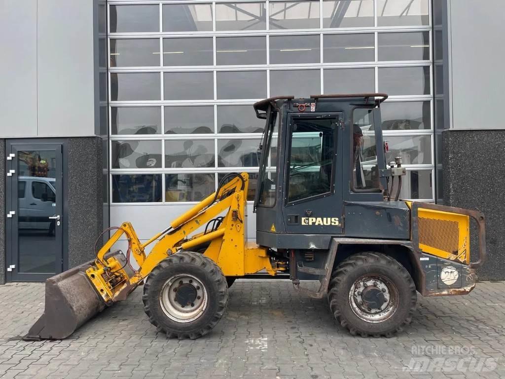 Paus RL552 Фронтальные погрузчики