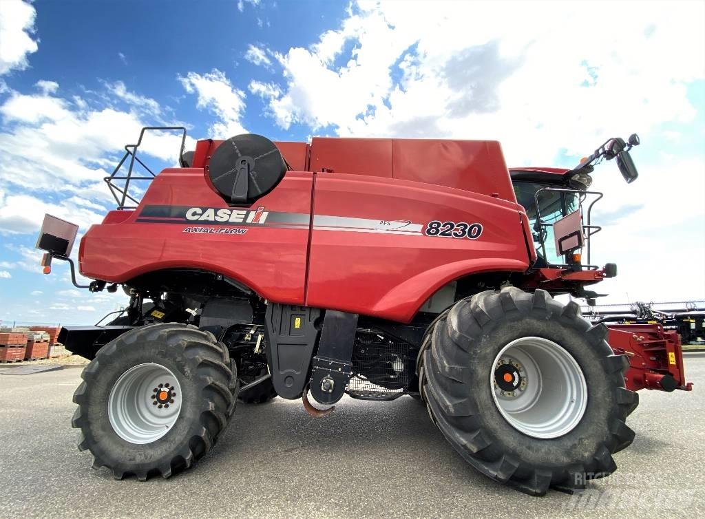 Case IH 8230 Зерноуборочные комбайны