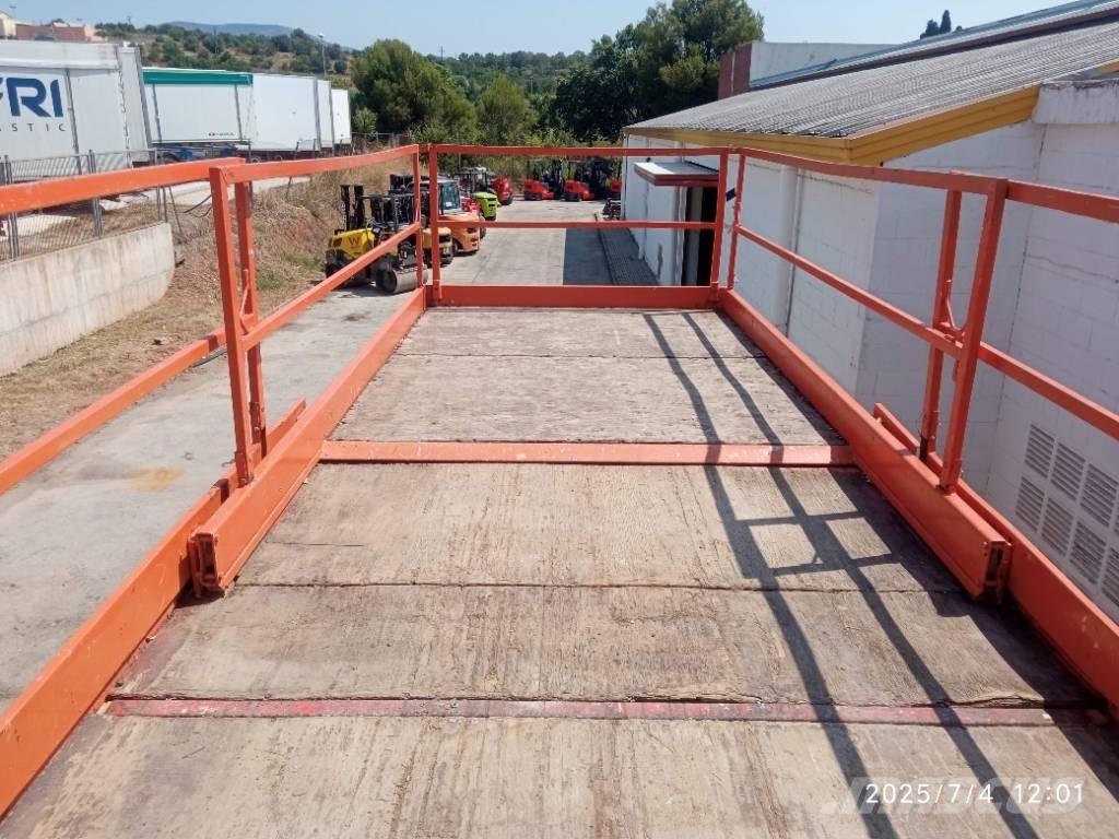 JLG 203-24 Ножничные подъемники