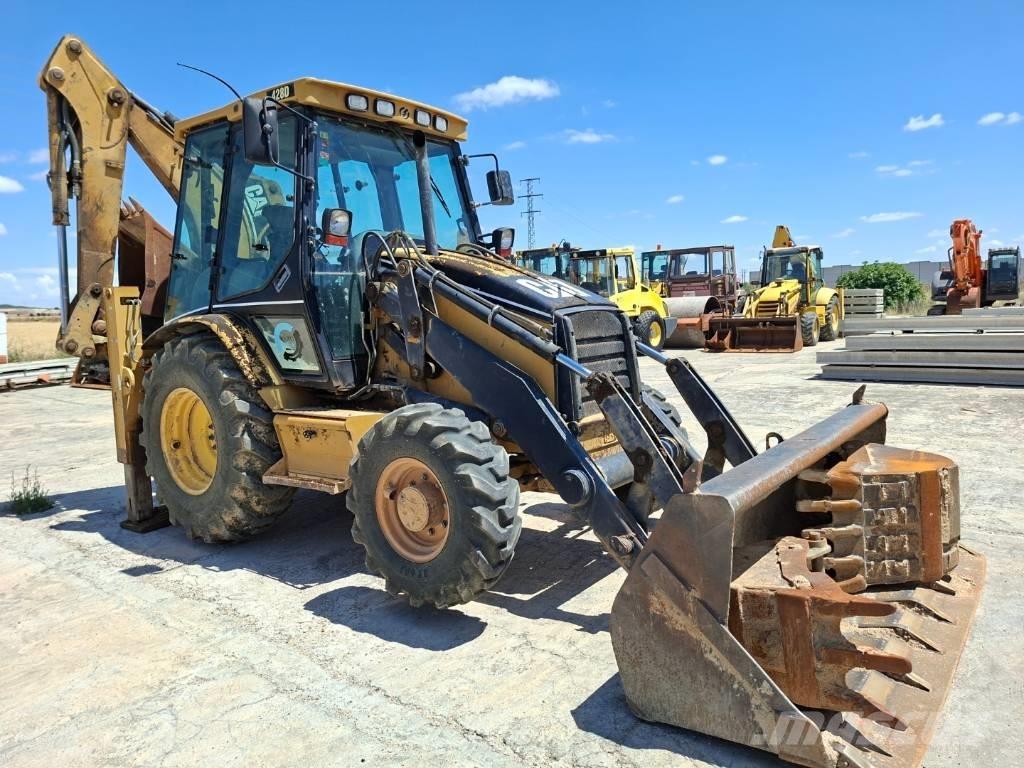 CAT 428 D Экскаваторы-погрузчики