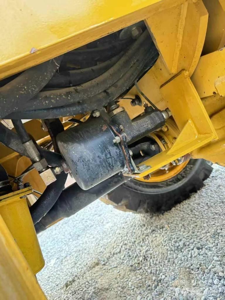 XCMG WZ 30-25 Экскаваторы-погрузчики