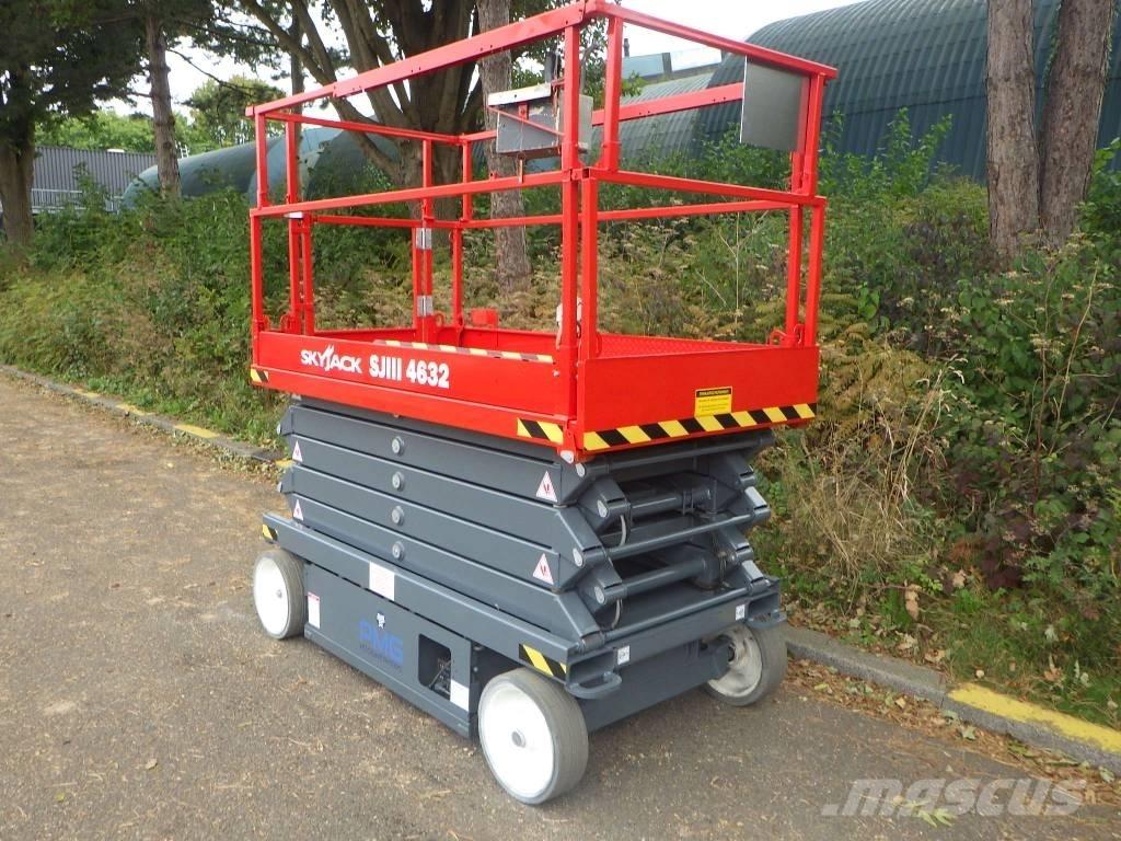 SkyJack SJ4632 Ножничные подъемники
