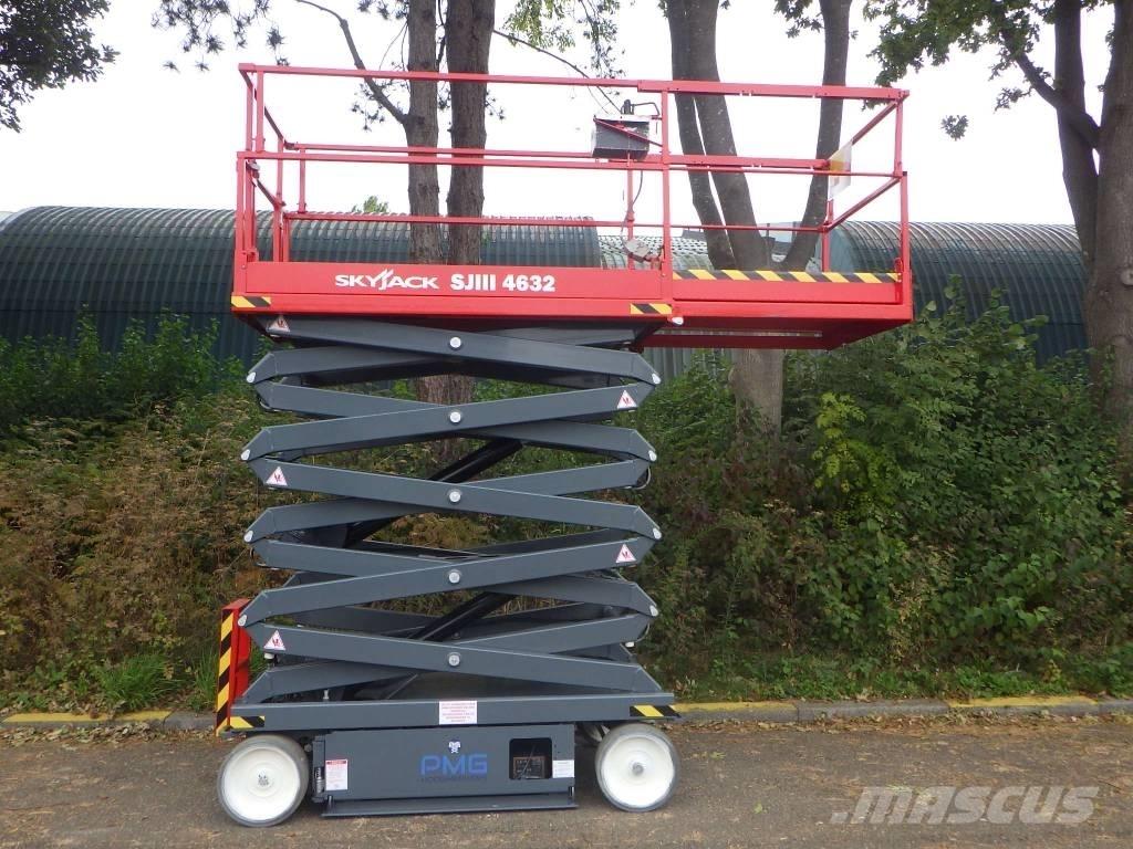 SkyJack SJ4632 Ножничные подъемники
