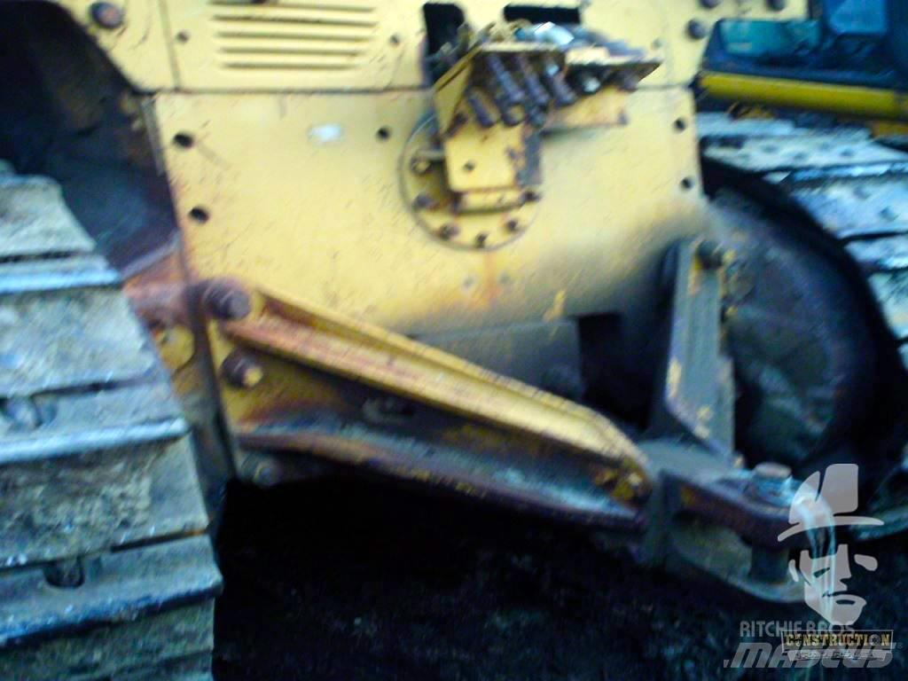 CAT D 8 K Гусеничные бульдозеры