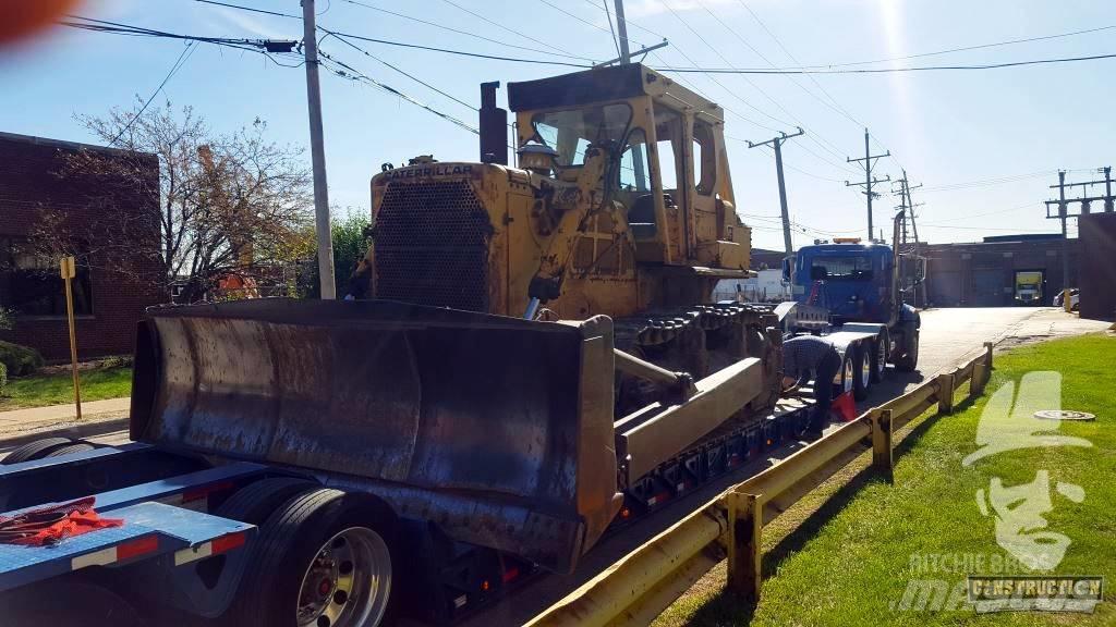 CAT D 8 K Гусеничные бульдозеры
