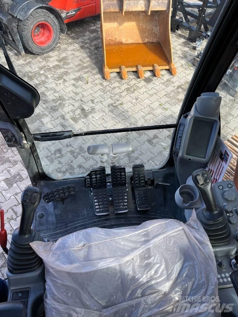 Hitachi ZX 210 LC-6 Гусеничные экскаваторы