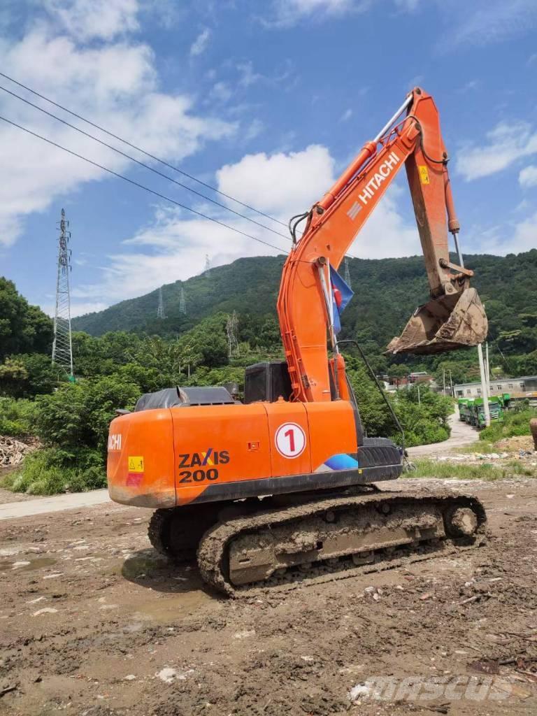 Hitachi EX 200-5 Гусеничные экскаваторы