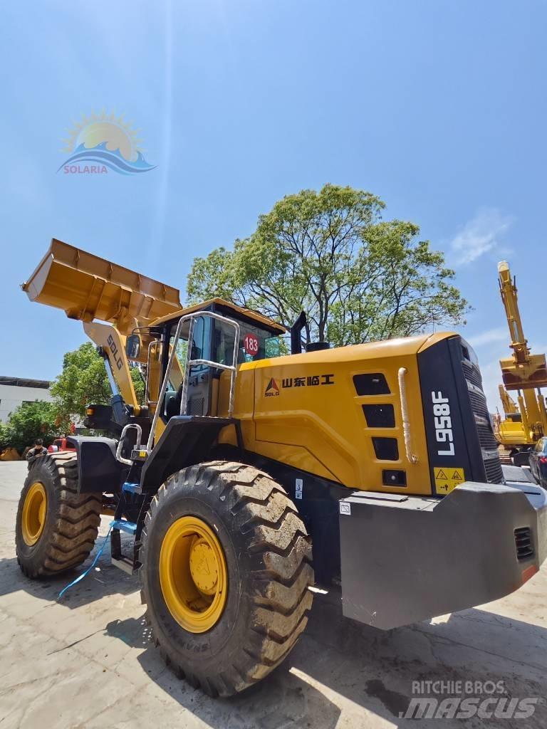 SDLG LG 958 F Фронтальные погрузчики