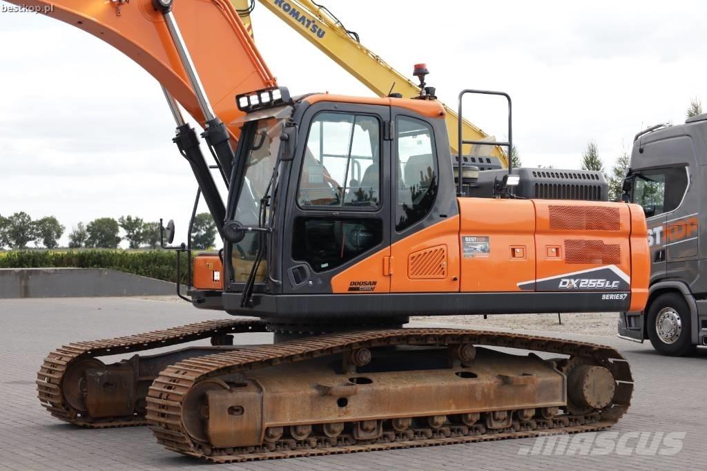 Doosan DX255LC-7 Гусеничные экскаваторы
