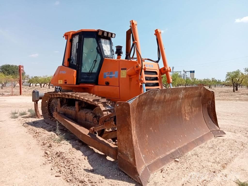 Fiat-Hitachi D 180 Гусеничные бульдозеры