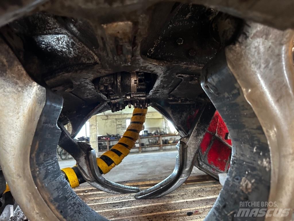 Komatsu C144 Харвестерные головки
