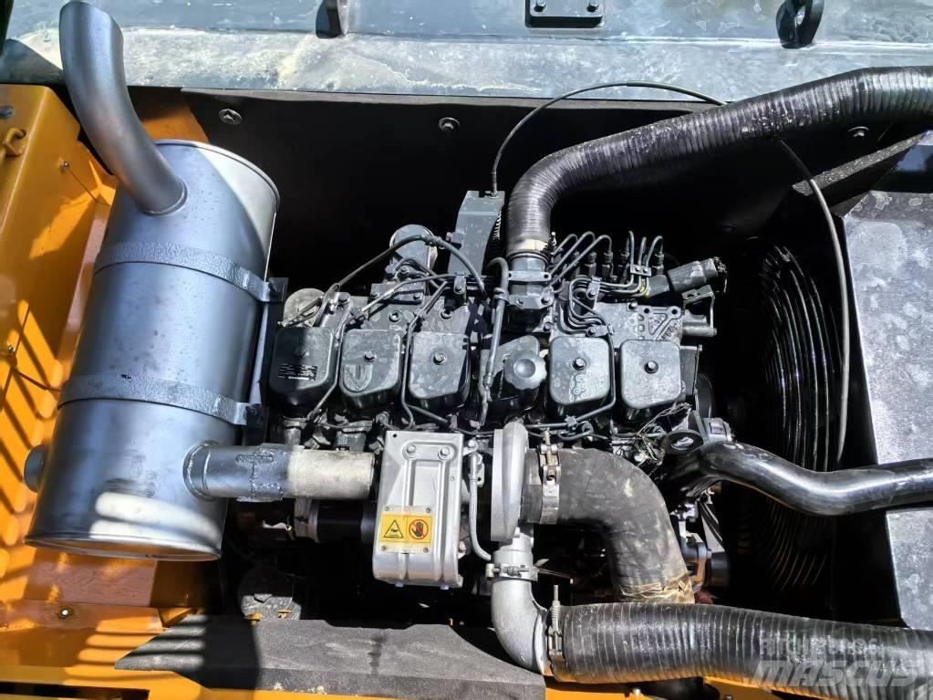 Hyundai R220LC-9S Гусеничные экскаваторы