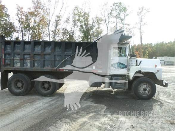 Mack DM600 Строительная техника - Другие