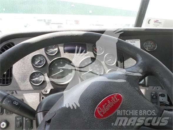 Peterbilt 384 Строительная техника - Другие