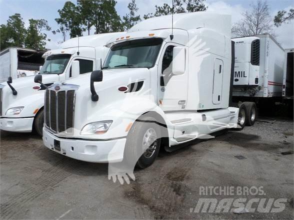 Peterbilt 579 Строительная техника - Другие