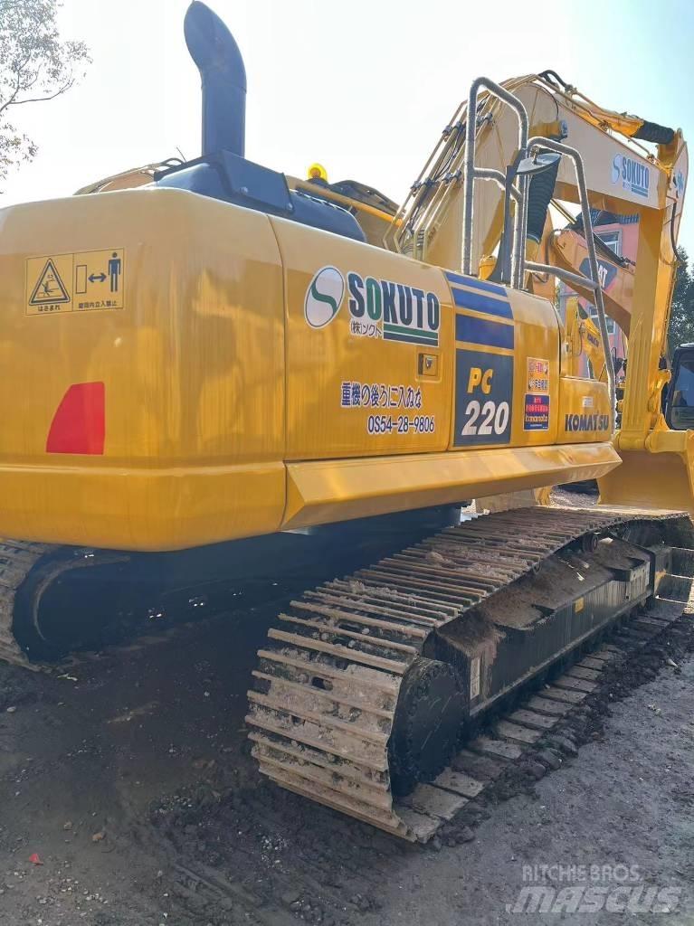 Komatsu PC 220 Гусеничные экскаваторы