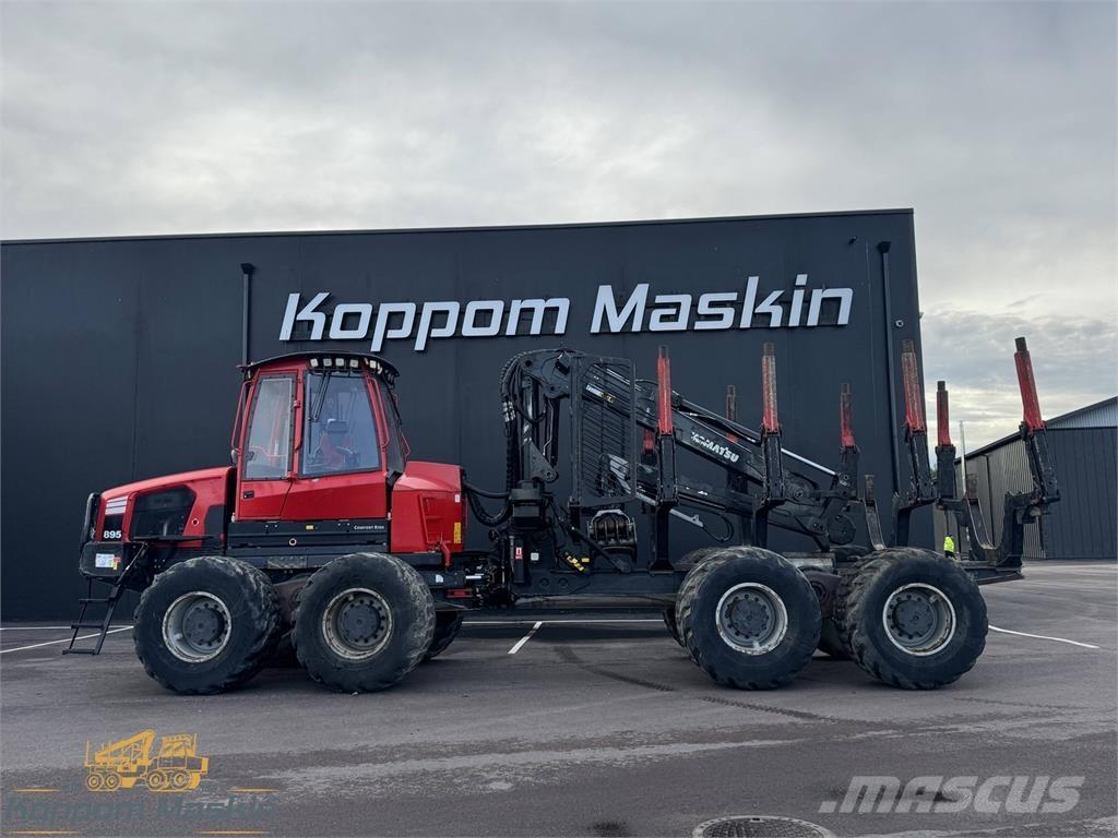 Komatsu 895 Форвардеры