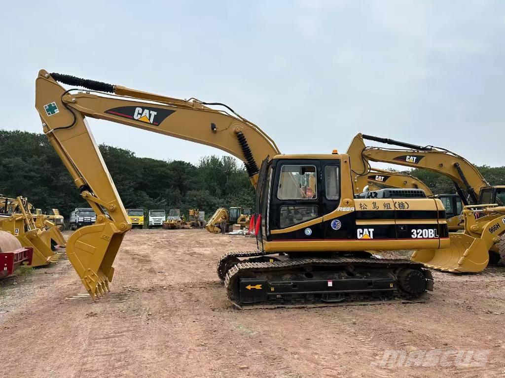 CAT 320BL Гусеничные экскаваторы