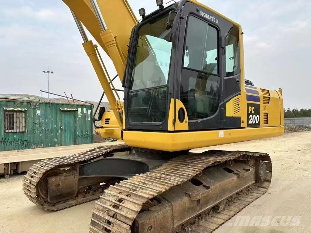 Komatsu PC 200 Гусеничные экскаваторы