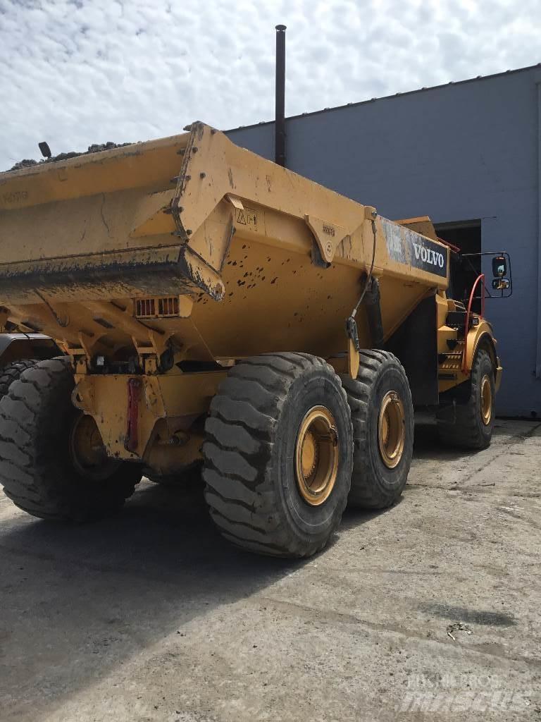 Volvo A30G Шарнирно-сочленённые самосвалы