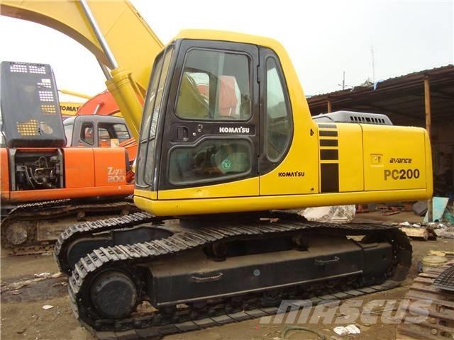 Komatsu PC 200 Гусеничные экскаваторы