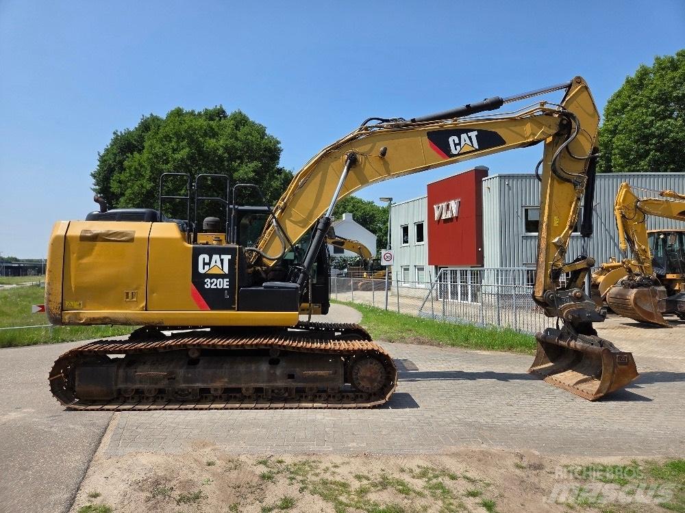 CAT 320EL Гусеничные экскаваторы